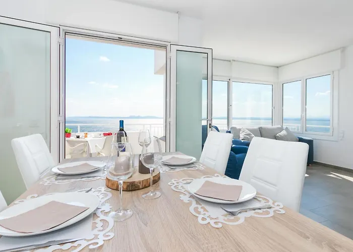 Jeroni Pau By Interhome Vakantiehuis *